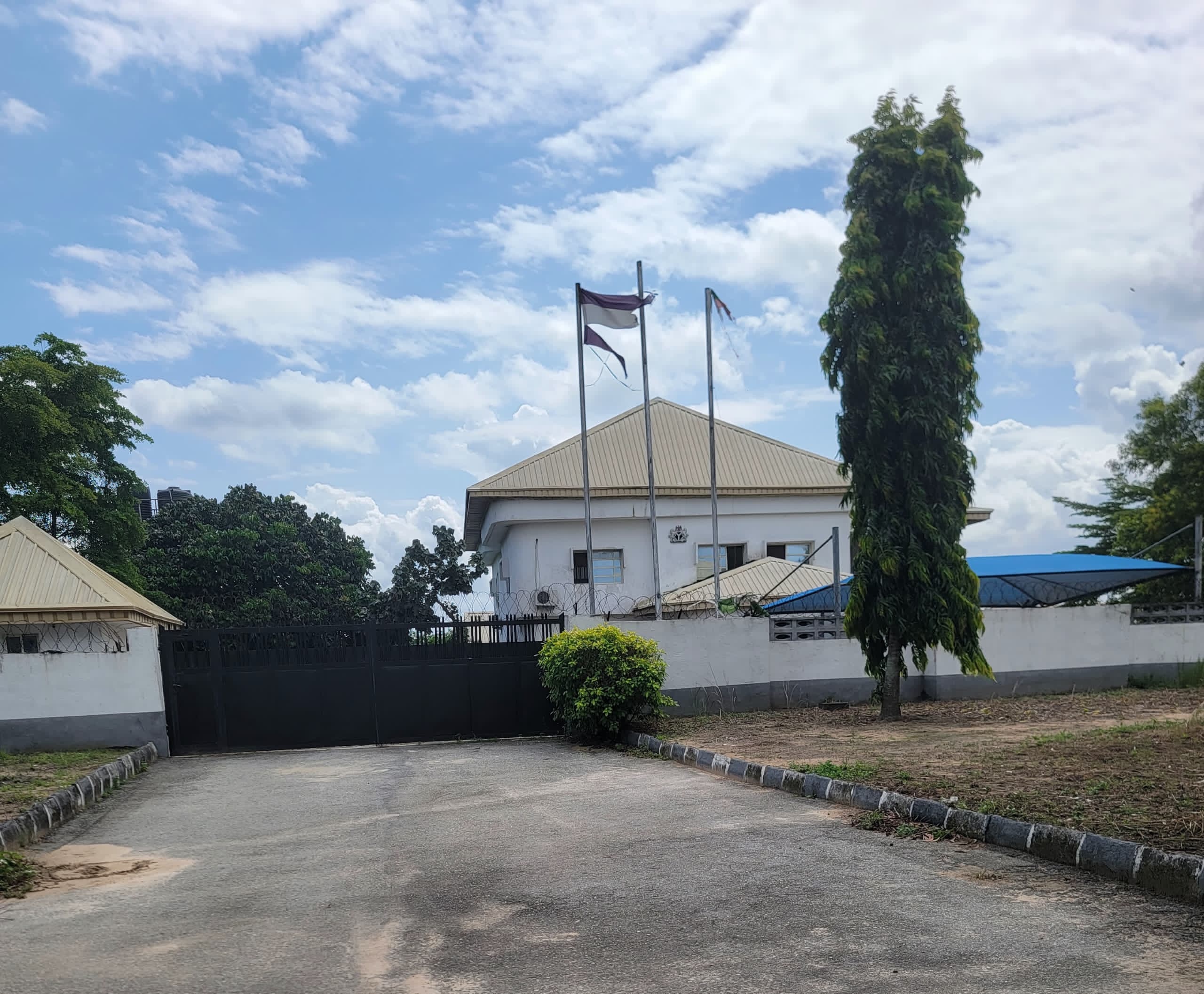 Yakurr Local Government Guest House.