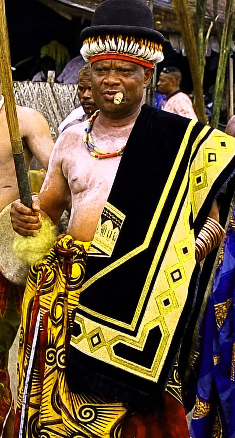 ROYAL REGALIA OF THE OBOL LOPON OF UGEP.